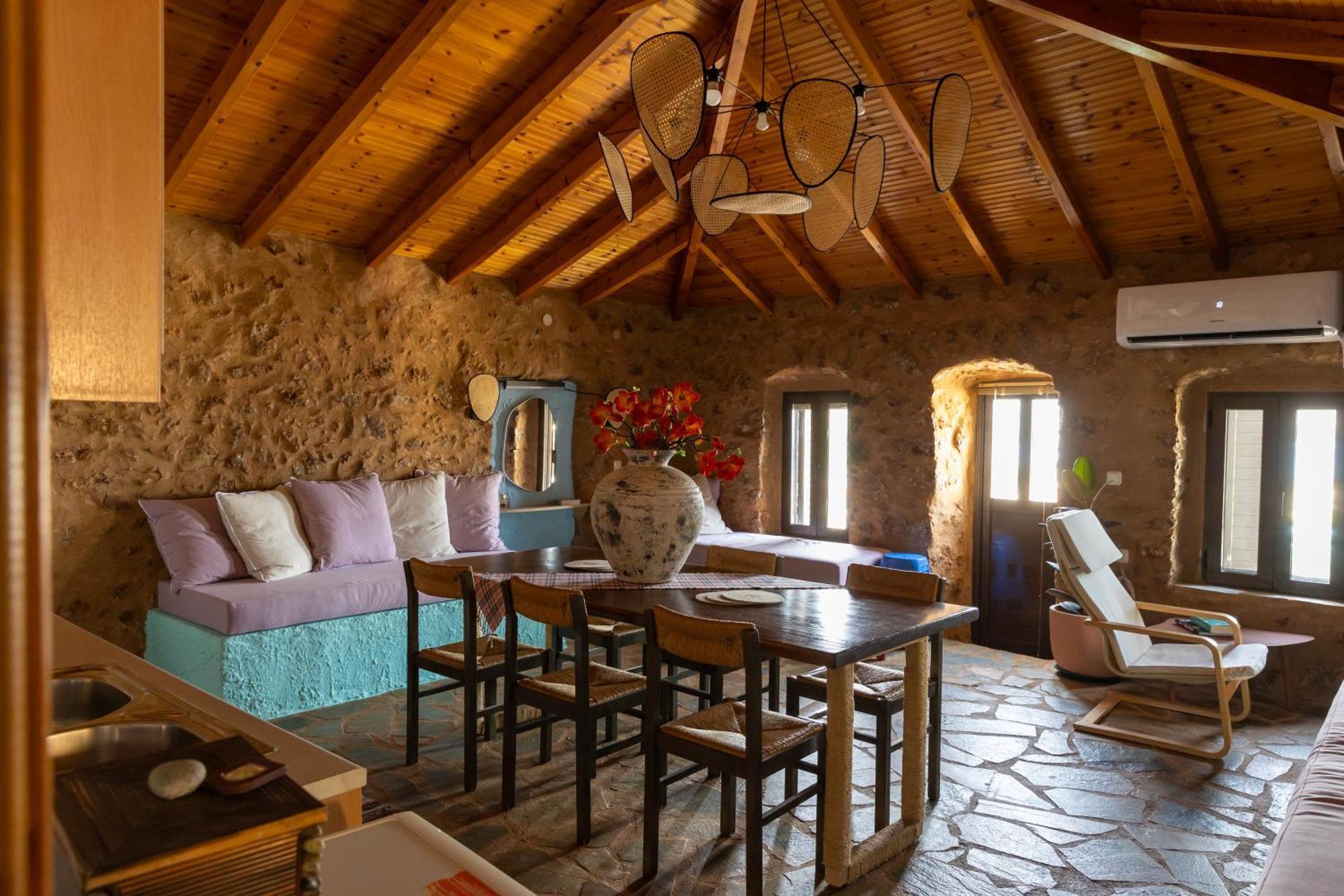 Vasiliki Cozy & Modern House Githio Viewヴィラ エクステリア 写真