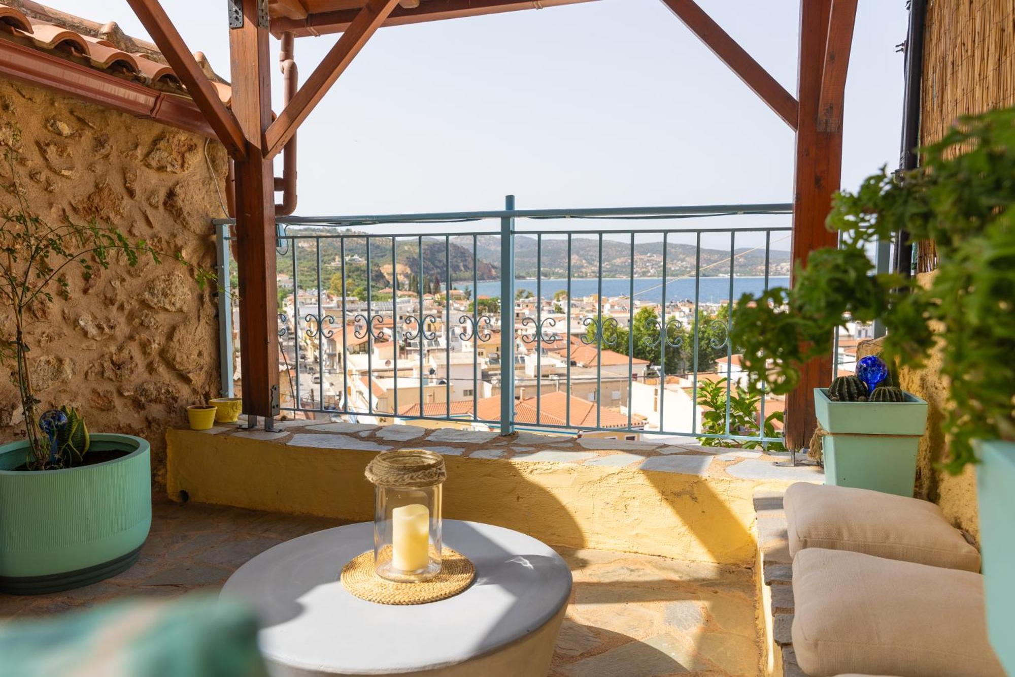 Vasiliki Cozy & Modern House Githio Viewヴィラ エクステリア 写真