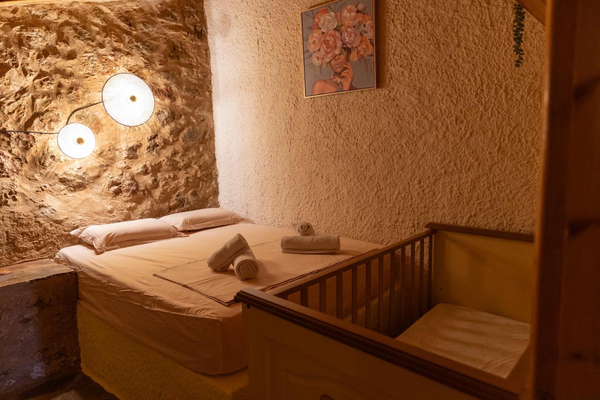 Vasiliki Cozy & Modern House Githio Viewヴィラ エクステリア 写真